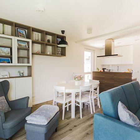 Apartamenty Homely Place Serce Poznania - Stary Rynek - Parking エクステリア 写真