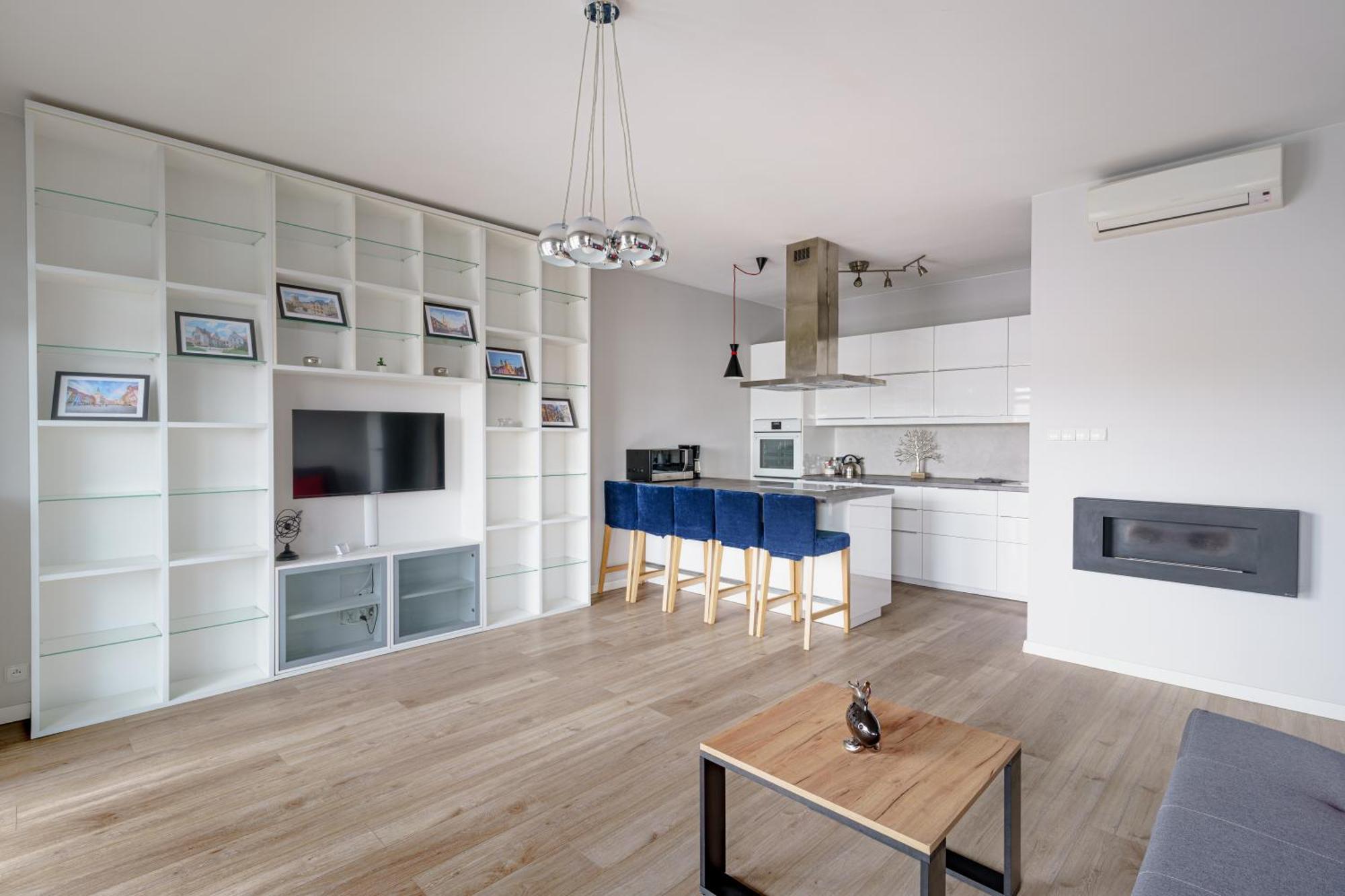 Apartamenty Homely Place Serce Poznania - Stary Rynek - Parking エクステリア 写真