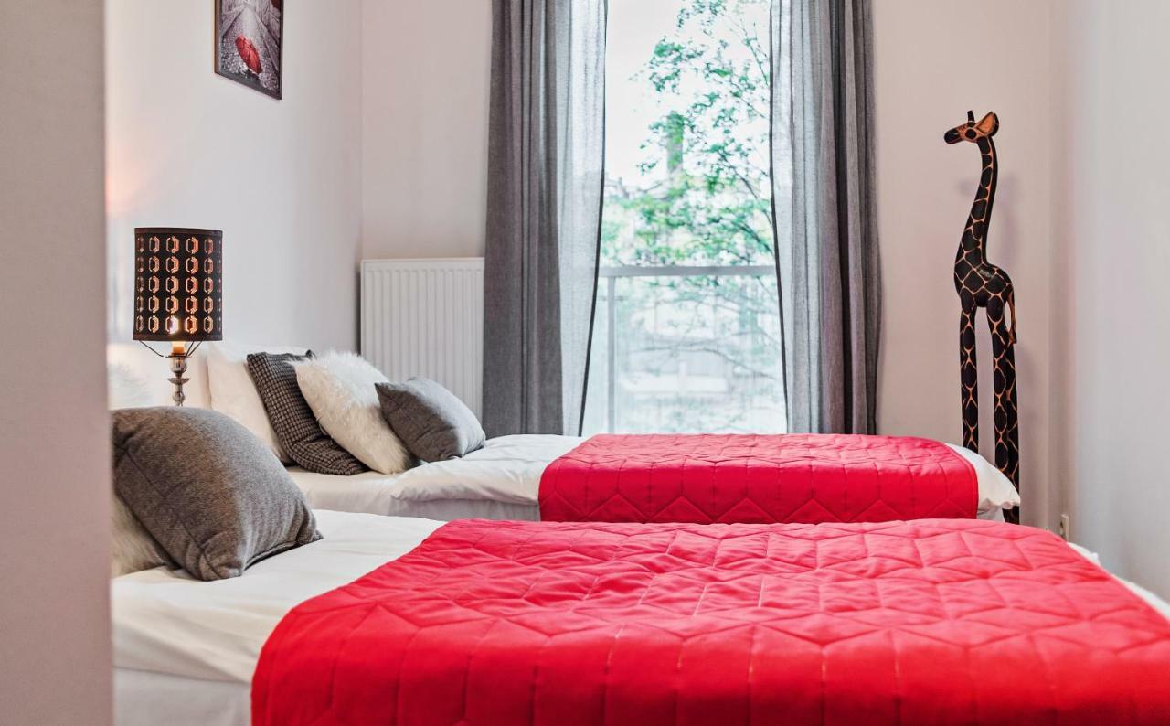 Apartamenty Homely Place Serce Poznania - Stary Rynek - Parking エクステリア 写真